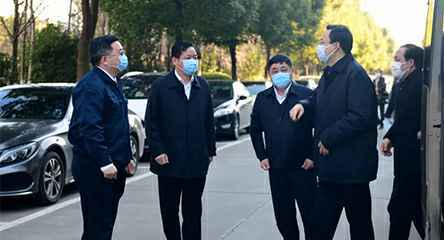 省委常委、苏州市委书记蓝绍敏来到昆明邵辉纸箱生产有限公司调研